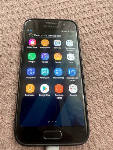 чехол а3: Samsung Galaxy A3, Б/у, 16 ГБ, цвет - Черный, 1 SIM