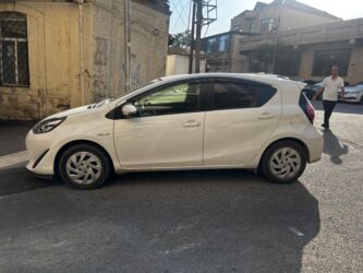 Nəqliyyat vasitəsinin icarəsi: Depozit 300 azn olmaqla günü 35 m arenda. Benzin Sürücülük, bütün — 9