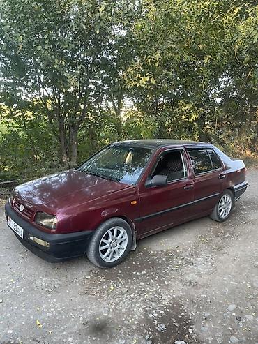 пассат бампер: Volkswagen Vento: 1993 г., 1.8 л, Механика, Бензин, Седан — 1