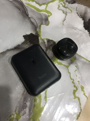 Mobil telefonlar üçün digər aksesuarlar: Bultuz qulaqciq və powerbank 5000 minlik iki də təzə dir əla da