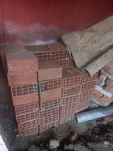 aqlay daşları: Lenkeranda blok kerpıcler ve sade kerpıcler satılır. usta işledib — 2