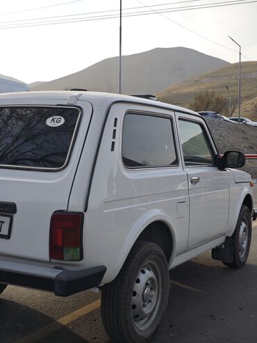 ВАЗ (ЛАДА): ВАЗ (ЛАДА) 4x4 Нива: 2012 г., 1.7 л, Механика, Бензин, Внедорожник — 8