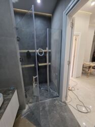 купить пластиковый бак для воды: Кабинка с открытым верхом, Угловая