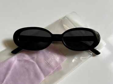 женские имиджевые очки: Bershka retro eynək 1 dəfə istifadə olunub Qiy_30_Azn Baha