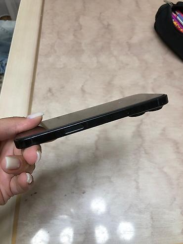 999 0 zəng: IPhone 16 Pro, Qara, Face ID — 3