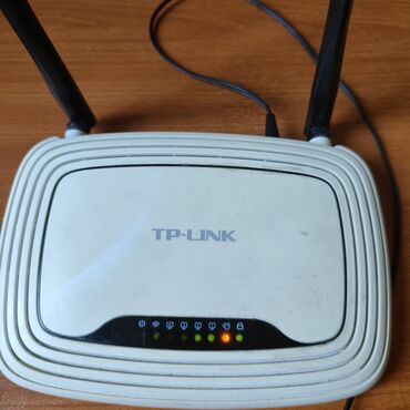 модем adsl: Роутер Tp link 841 до 300 м бит комплект роутер и шнур питания