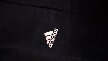 Trenerke: Adidas trenerka donji dio M velicina. Stanje perfektno kao nova