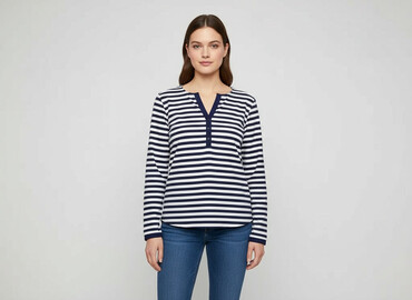 spódnice czerwone reserved: Women's blouse, size M