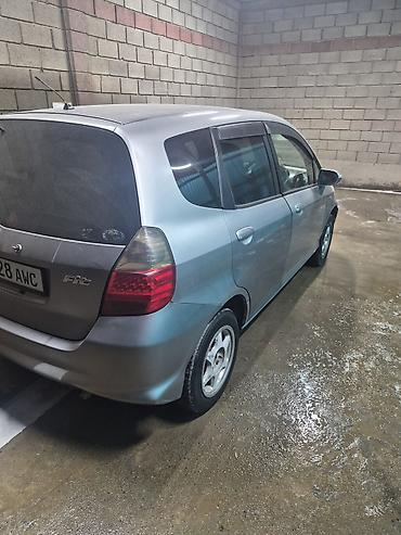 авто рага: Honda Fit: 2005 г., 1.3 л, Автомат, Бензин, Хетчбек — 1