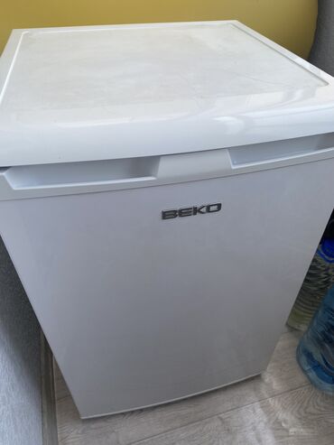 стиральная машина б: Холодильник Beko, Б/у, Двухкамерный, 55 * 85 *