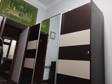 şkaf kupe: İşlənmiş, Kupe, 3 qapılı Düz dolab, Qarderob, paltar dolabı