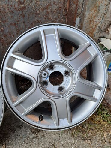 Kommersiya nəqliyyat vasitələri: Disk təkər Renault R 15, 5 Boltlu