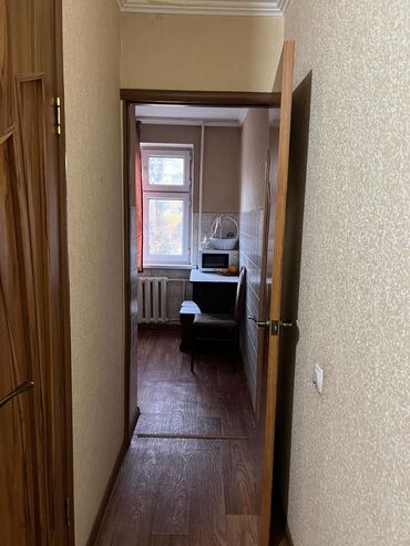 продаю квартиру новопокровка: 1 комната, 32 м², 104 серия, 3 этаж, Дизайнерский ремонт