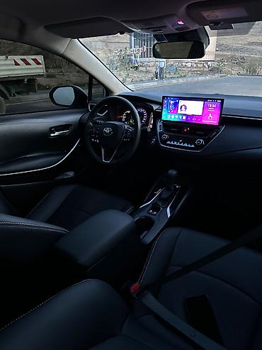 Toyota: Toyota Corolla: 2021 г., Гибрид — 3