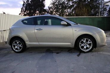 Alfa Romeo: Alfa Romeo MiTo: 1.4 l. | 2010 έ. 115700 km. Χάτσμπακ — 1