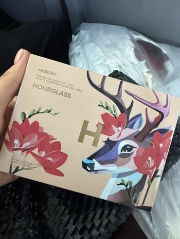 Косметика: Палетка для лица Hourglass Ambient Lighting Edit Unlocked – Deer. -