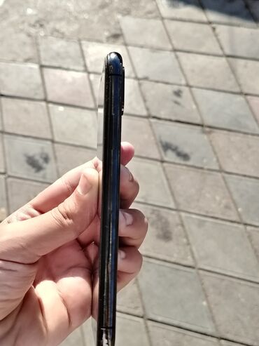 çat: IPhone X, 256 GB, Black Titanium