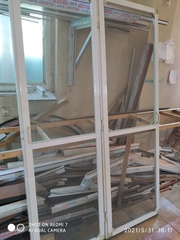 Digər mebel: Plastik şkafların yığılması və quraşdırılması Ağ rəngdə 1 kvadratı 90 — 9