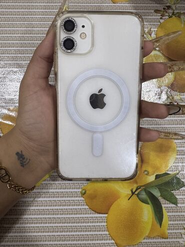 Apple iPhone: IPhone 11, 64 GB, Ağ, Simsiz şarj, Face ID