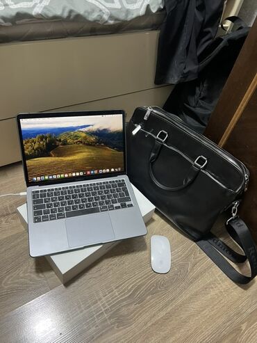 macbook 13 m1: Ноутбук, Apple, 8 ГБ ОЗУ, Apple M1, 13.3 ", Для работы, учебы, память SSD