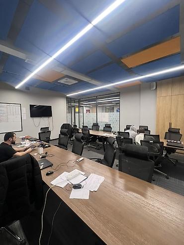 Аренда офисов: Современный офис в мебелью отдельным кабинетом и кухней Сдам пол — 9