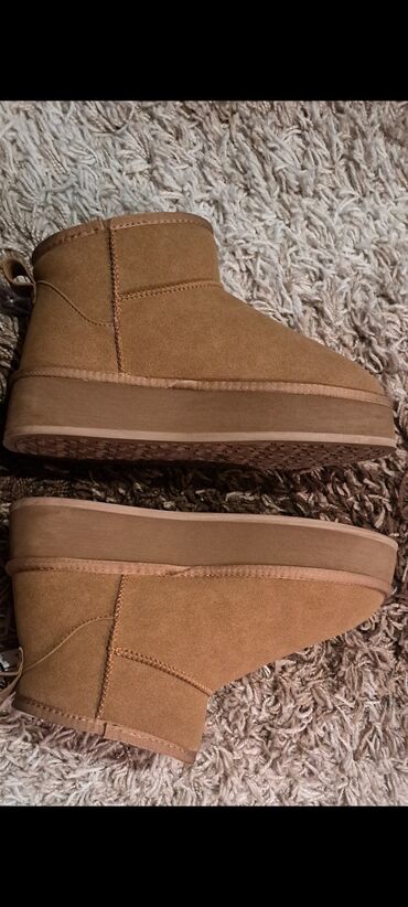 ugg papuče: Ugg mini čizme, bоја - Braon, 39