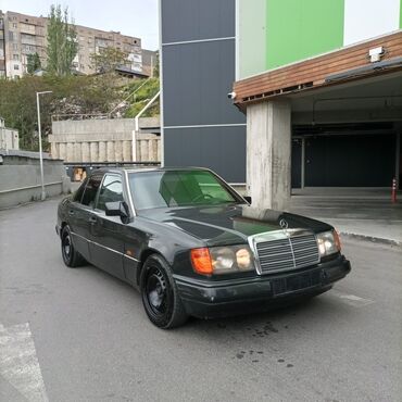 Mercedes-Benz: Mercedes-Benz E 220: 2.2 l | 1992 il Sedan lalafo.az -da Mercedes-Benz: Mercedes-Benz E 220: 2.2 l | 1992 il Sedan