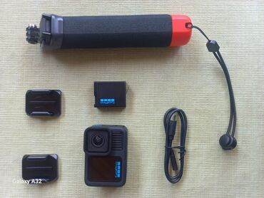 Videokameralar: GoPro HERO13 Black Accessory Bundle Paket tərkibi: - GoPro HERO13 — 9