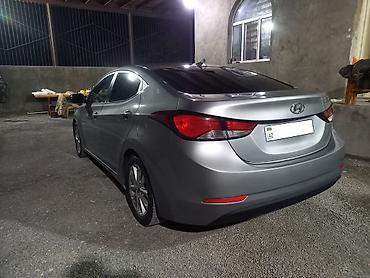 Hyundai: Hyundai Elantra: 1.8 l | 2015 il Sedan — 24