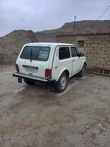 sukan lada: VAZ (LADA) 4x4 Niva: 1.7 l | 1998 il 176000 km Ofrouder/SUV — 4