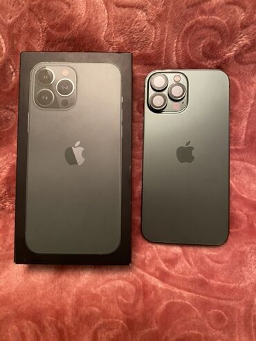 Volvo: IPhone 13 Pro, Alpine Green, Face ID