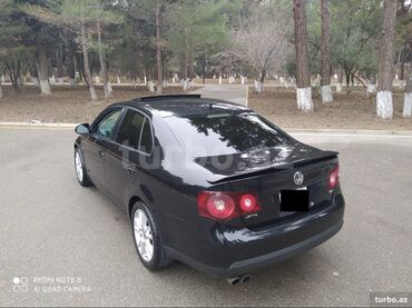 Volkswagen: Volkswagen Jetta: 2 l | 2009 il Sedan — 8