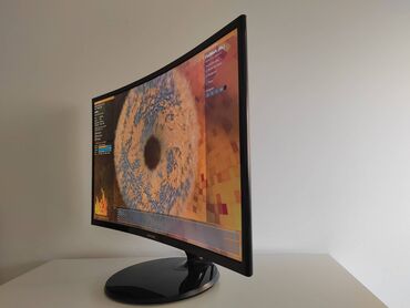 Monitori: Samsung zakrivljeni monitor 27"   Prodajem monitor Samsung, 27" FHD — 18