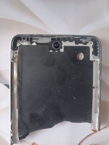 Digər ehtiyat hissələri: Salam telefon texno spark 20 nin ehtiyat hidələri arginal plata sensor