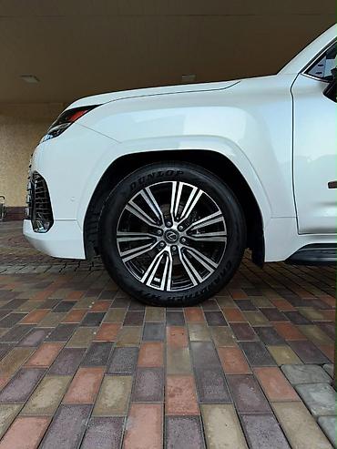 Lexus LX: 2025 г., Автомат, Внедорожник