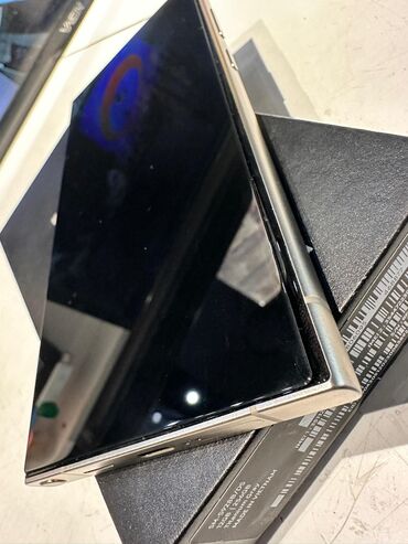 Samsung: Samsung Galaxy S24 Ultra, Б/у, 256 ГБ, цвет - Серебристый, 2 SIM