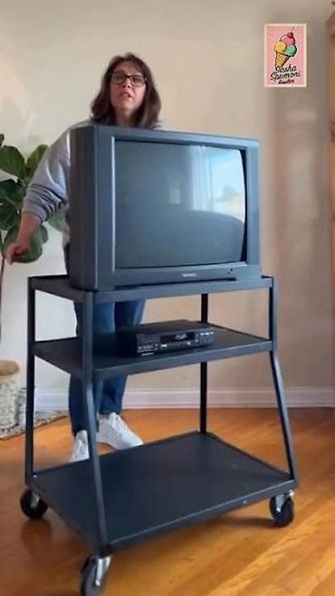 Digər TV və video məhsullar: Видеотройка televizor kimde var . VIDOLU HEMDE DISQLI KECMISISIN -da lalafo.az — 16 Digər TV və video məhsullar: Видеотройка televizor kimde var . VIDOLU HEMDE DISQLI KECMISISIN — 16