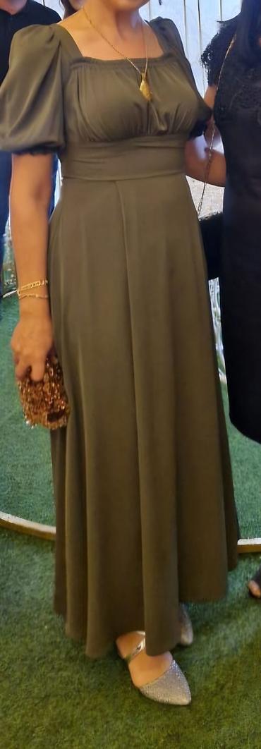 mc buff 12000: Zeytun-yaşıl rəngdə uzun don - Model: kvadrat yaxalı, büzgülü ön — 3