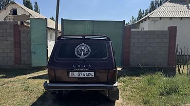 Унаа сатуу: ВАЗ (ЛАДА) 4x4 Niva: 2007 г., 1.7 л, Кол менен иштөөчү, Бензин, Жол тандабас — 1