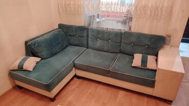 Rəflər: Künc divan, Bazalı, Ödənişli çatdırılma