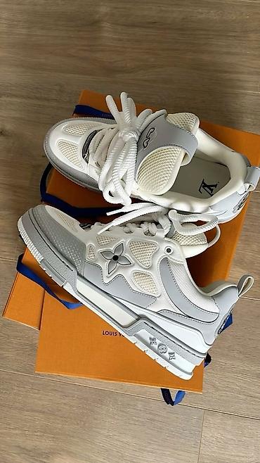 luis vuitton: Louis Vuitton Trainer kişi krossovkası - Rəng: ağ/qırıq ağ və açıq — 1