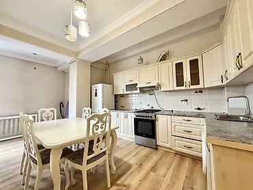 Продажа квартир: 2 комнаты, 79 м², Элитка, 2 этаж — 4