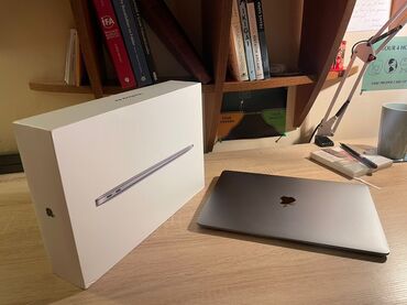 Apple MacBook, 13.3 ", Apple M1, 256 GB