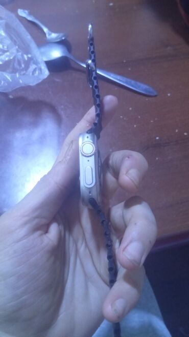 Smart saatlar: Ağıllı saat – kvadrat formalı metal korpus, kənarda qoruyucu çərçivə — 8