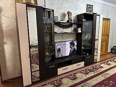 стол стулья для гостиной б у: Гостиная-стенка с секцией под ТВ и витринами - Комплектация — 1