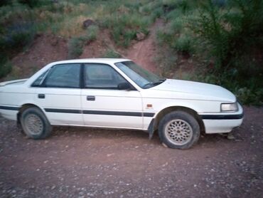 жакшы машина: Mazda 626: 1990 г., 2 л, Механика, Бензин, Хетчбек