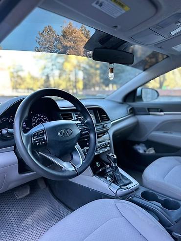 слив патеры: Hyundai Elantra: 2020 г., 2 л, Автомат, Бензин, Седан — 4