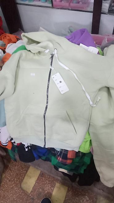 Толстовки: Худи и верхняя одежда - Толстовки с капюшоном и карманом-кенгуру — 10