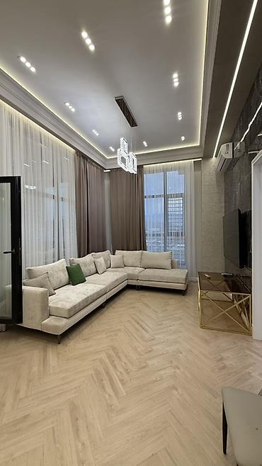 ищу квартирантов: 4 комнаты, 200 м², Ала-Арча ТРЦ Элитка, Пентхаус этаж, Дизайнерский ремонт — 1