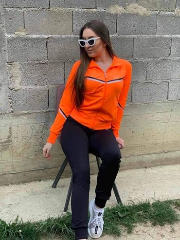 Gornji i donji deo: Nove ženske komplet trenerke M,L,XL,XXL veličine za samo 3500 din — 3